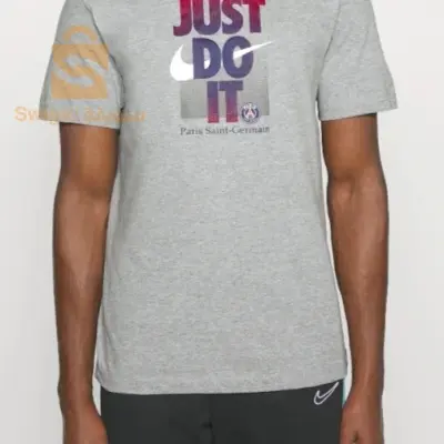 🥁🚨 NOUVELLE ARRIVAGE 🥁🚨#Disponible_0558459644
New Articles. #Kaba_Européen 
T_Shirt #Nike_Paris_Saint_Germain
Just Do It 🇪🇦✅
Couleur : Gris 
Taille :  M / L / Xl 
 #Prix_Imbatteble:    5 200DZ 🤗🤙🤙✅  Livraison : Disponible 58 wilaya 🤗👌
التوصيل متوفر 58 ولاية  مرحبا بيكم
#Nike #nikerunning #nikefootball #nikeairmax #nikemen #nikesb #nikeshoes #fashionstyle #fashionaddict #fashiondesigner