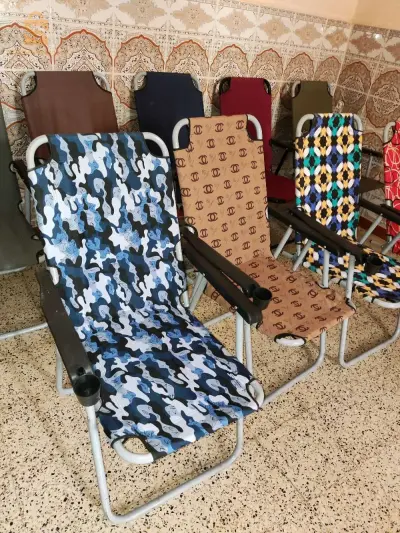 chaises longues