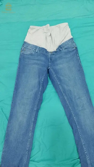 je vends ce lot,  pantalons fe grossesse+ pyjamas d'allaitement taille 40 , 42