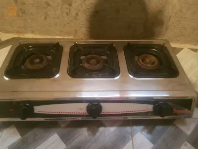 مكيف هواء وقاز