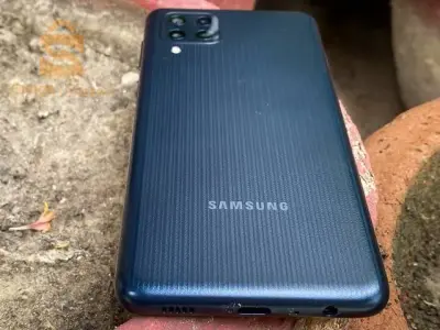 Samsung F22
