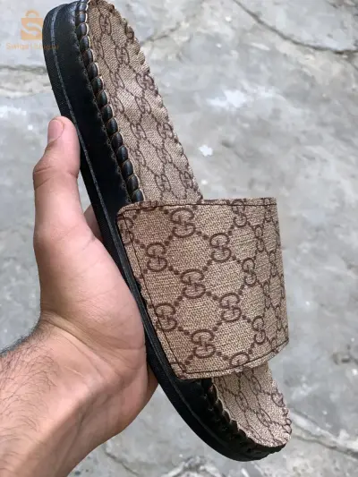 slide Gucci