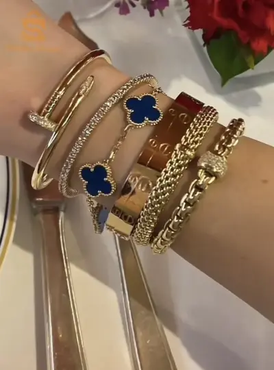 إكسسوارات نسائية