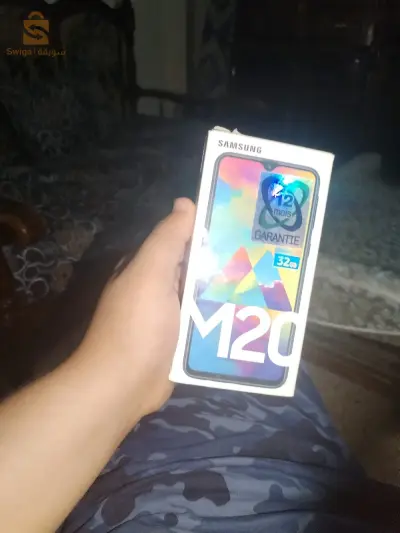 هاتف سامسونق m20