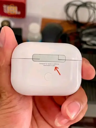 Airpod original caba venu d'usa neuf jamais utiliséSuper qualité de son et batterie énorme 519mah😎🔥