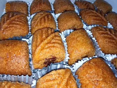 سلطان المائدة مقروط لعسل
