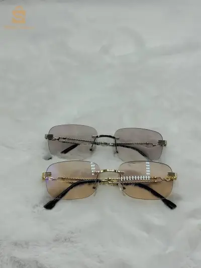 Lunette de soleil FRED + pochette gratuit