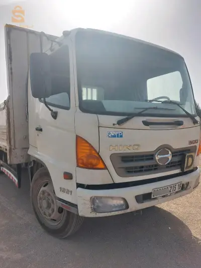 Hino 500
