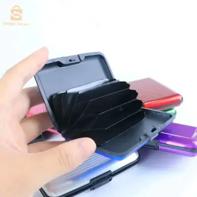 حامل بطاقات بيومترية