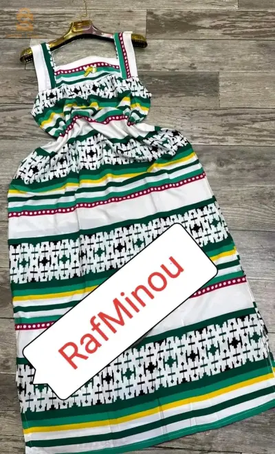 Robe de plage et d'été