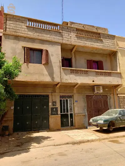 منزل r+1 للبيع