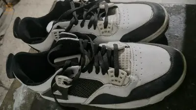 air jorden 4.   43