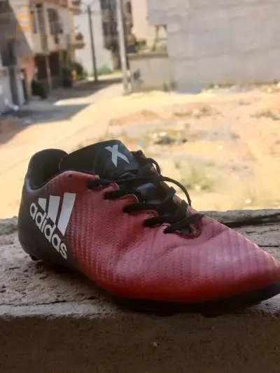 Adidas x16.4 football boots مستعمل