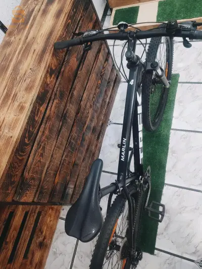 للبيع