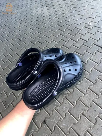 crocs