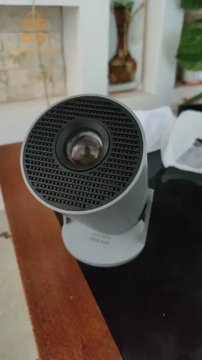 data show 
hy 300 pro 
ecran 4k 
qualité bzef chaba