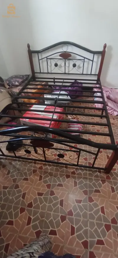 سرير دو بلاصة للبيع