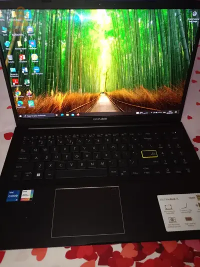 خصك لابتوب قوي او بسعر ممتاز 
Asus Vivo book.  هو الوجهة.