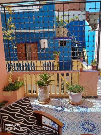 un très beau studio a bouss ville ain türk