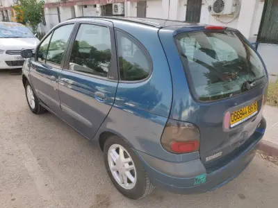 MÉGANE SINIC