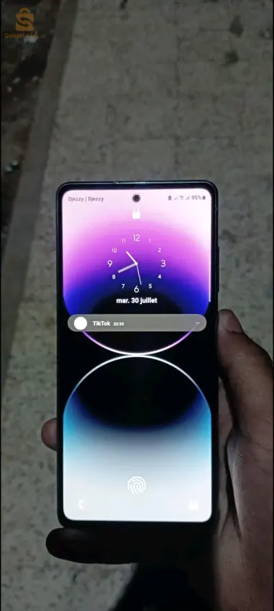 Samsung Galaxy S20 FE machi rénové jdiid jay caba européenne 128/6+6 téléphone machaalh