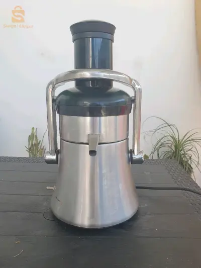 روبوت عصير الفواكه