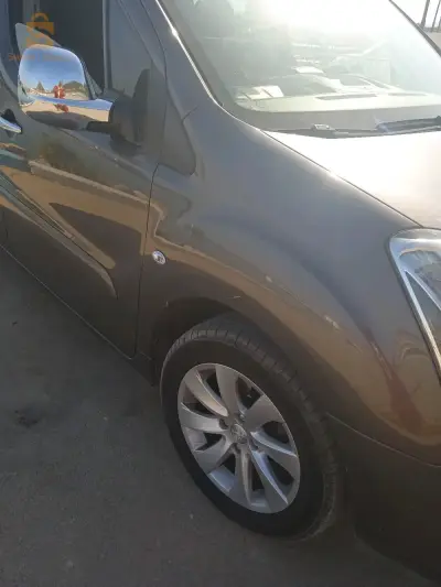 سيارة نظيفة 0بانتىور