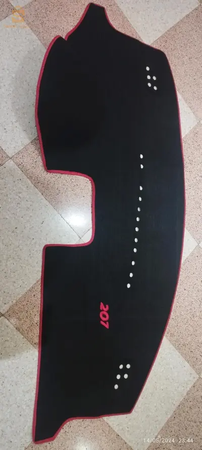 tapis Tableau de bord pour tout type de voiture