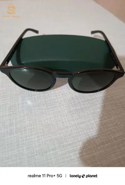 lunettes de soleil Lacoste