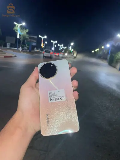 realme 11 8/256