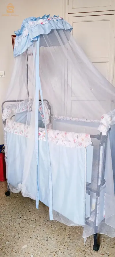 lit roulant pour bébé solide