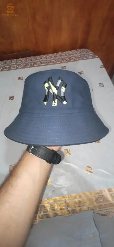 Chapeaux Bob