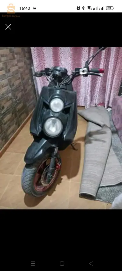 موطو سام لا 125
راكب فيها موطور لا150
فيها 6 اشهر اسيرونس
كاريناج 5/10
موطور اينقص الزيت