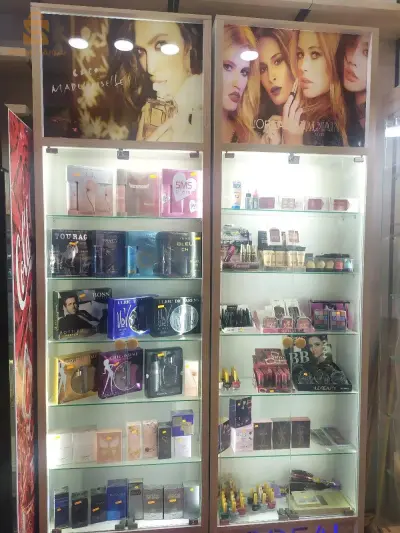 2 vitrine