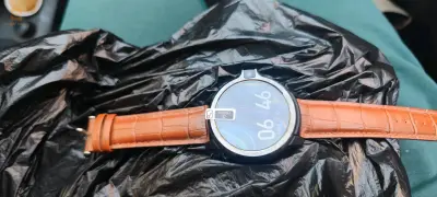 Smart watch phone dm 30 1: تدعم شريحة سيم بشبكة 4g lte2: كاميرا أولى أمامية  بقياس 5ميقا بيكسل3 :كاميرا ثانية خلفية بمقياس 5 ميقا بيكسل4:قياس نباضات القلب و قياس ضغط الدم5:قياس نسبة الأكسيجين في الدم6: بطارية قوية و كبيرة جدا و طويلة المدة 7:قياس حرارة الجسم و إرشادات في الصحة و متابعة الحاة الصحية للجسم و القلب8: تدعم الشحن السريع9:شاشة عالية الدقة و كبيرة10:تدعم نظام الأندرويد 9 و تشتغل مع جميع الهواتف10:تدعم خاصية الفتح عن طريق التعرف على الوجه fac id11:سوار منين من السلكون مضاد للتعرق إو الإلتهاب أو الخدوش11:تدعم تطبيق تحديد الخائط GPS12:تدعم تطبيق بلاي ستور و تحميل عليها جميع التطبيقات  facbook .messange ...watsape..instegram ..twiter.telegram tiktok....youtub ...google و غيرها 13; تحميل الألعاب عليها14:ممارسة كل الأنشطة الرياضية15:إرسال و إستقبال المكالمات و الرسائل 16:تدعم wifi ...donne mobile ..mod avion. Alwayse ondesplay17:شاشة دائرية بقطر 1.6 إنش مضادة للماء و الغبار و الخدوش18:خفيفة الوزن و دقيقة الإحدثيات و روعة التصميم19: تدعم تطبيق app stor20: شاشة جميلة و خفيفة عند اللمس و الإستعمال مع زرين جانبين 21: ذاكرة بسعة64  جيغا بايت و رام بسعة 4 جيغا بايت22: متعددة الأوجه=====→لمزيد من المعلومات رقم الهاتف 0770320404