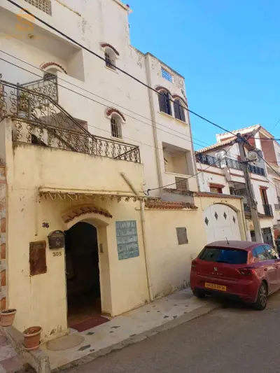منزل طابق أرضي +2 +سطح