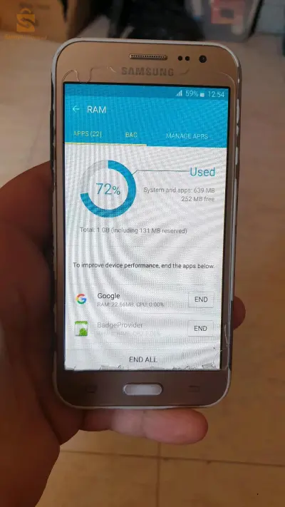 هاتف samsung galaxy j2  تيليفون ماشاء الله يخدم علامة في سطوكاج 8 و رام 1 دوبل بيس و كارت ميموار الباتري تشد مليح