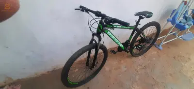 0777631877