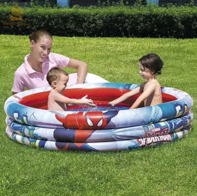 Piscine spiderman