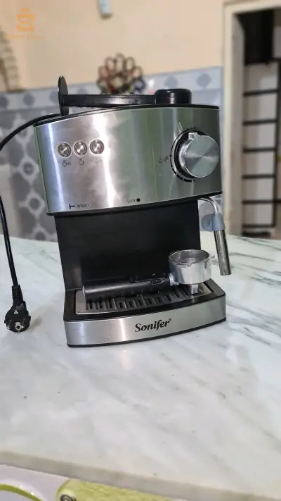 آلة قهوة