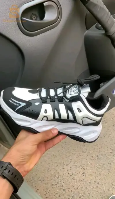very nice new shoes, can be worn with all outfits