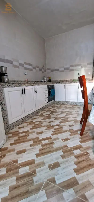 f4 à vendre