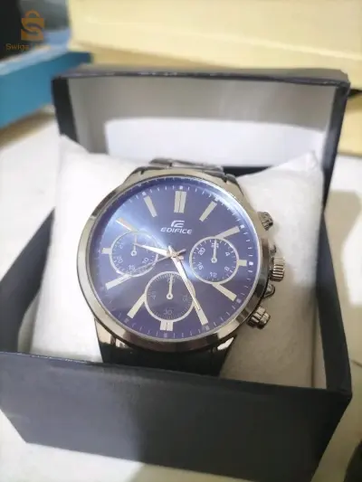 montre luxe edifice