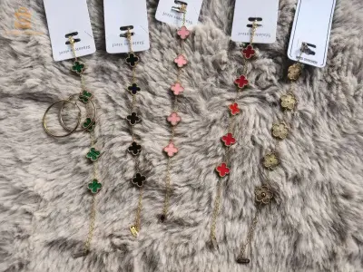 bijoux en acier inoxydable