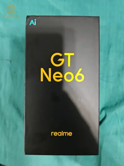 realme