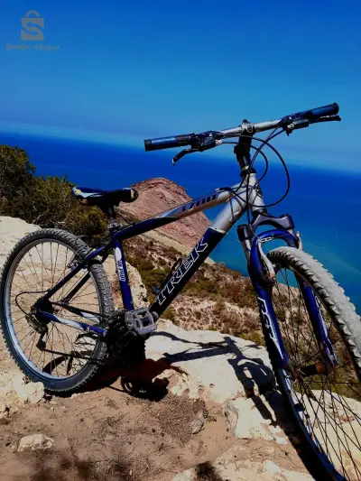 vélo trek  كلش نقي وجديد