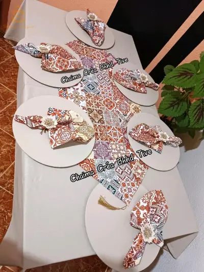 طقم طاولة الطعام