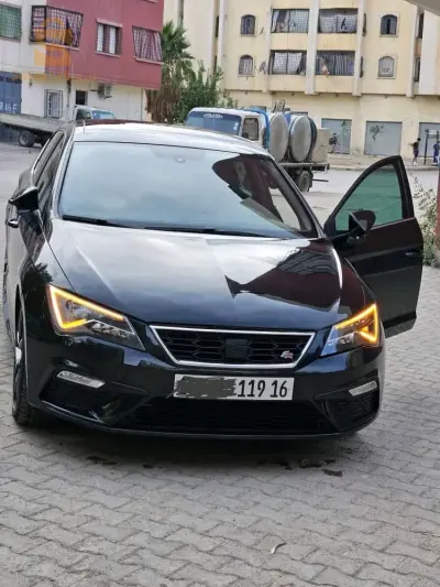 Seat leon fr 2019 
ماشية 26000 متور نحلة
فيها بارشوك ونص كابو على نضافة
