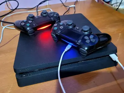 PS4 slim flaché