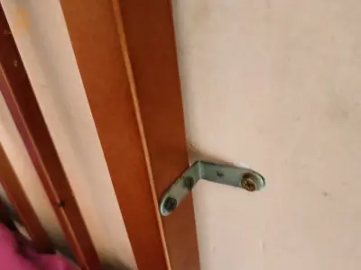 Bon lit bébé en bois à vendre
contacte
0776329332